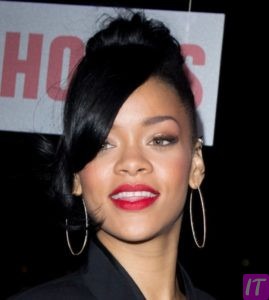 Robyn Rihanna Fenty: A Comprehensive Biography of the Global Superstar